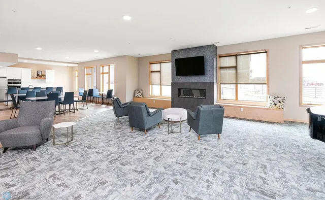 $629,000 | 200 4th Avenue North, Unit 201, Fargo, ND 58102