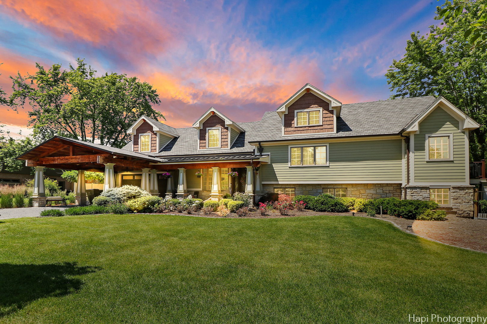 3110 Glenway Drive Glenview, IL 60026 - Photo 1 of 1 a front view of a house with a garden