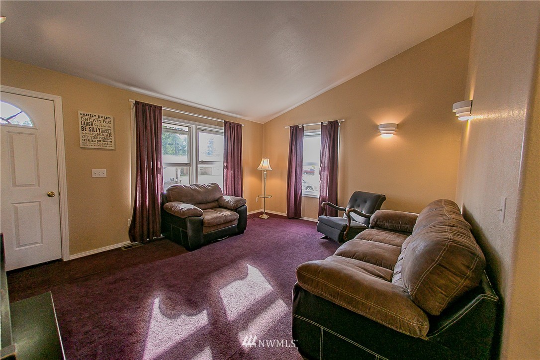 2161 Elgin Road Northeast Moses Lake, WA 98837 - Photo 8 of 25 Gallery Image 8