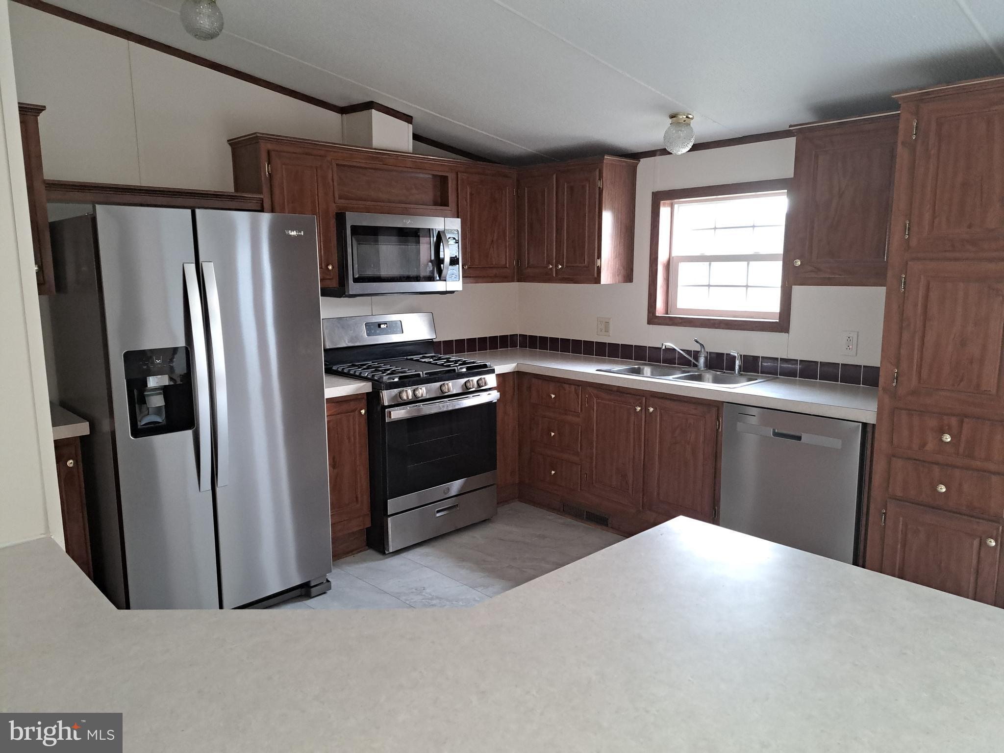 6607 Briarpatch Road Hurlock, MD 21643 - Photo 3 of 17 Kitchen