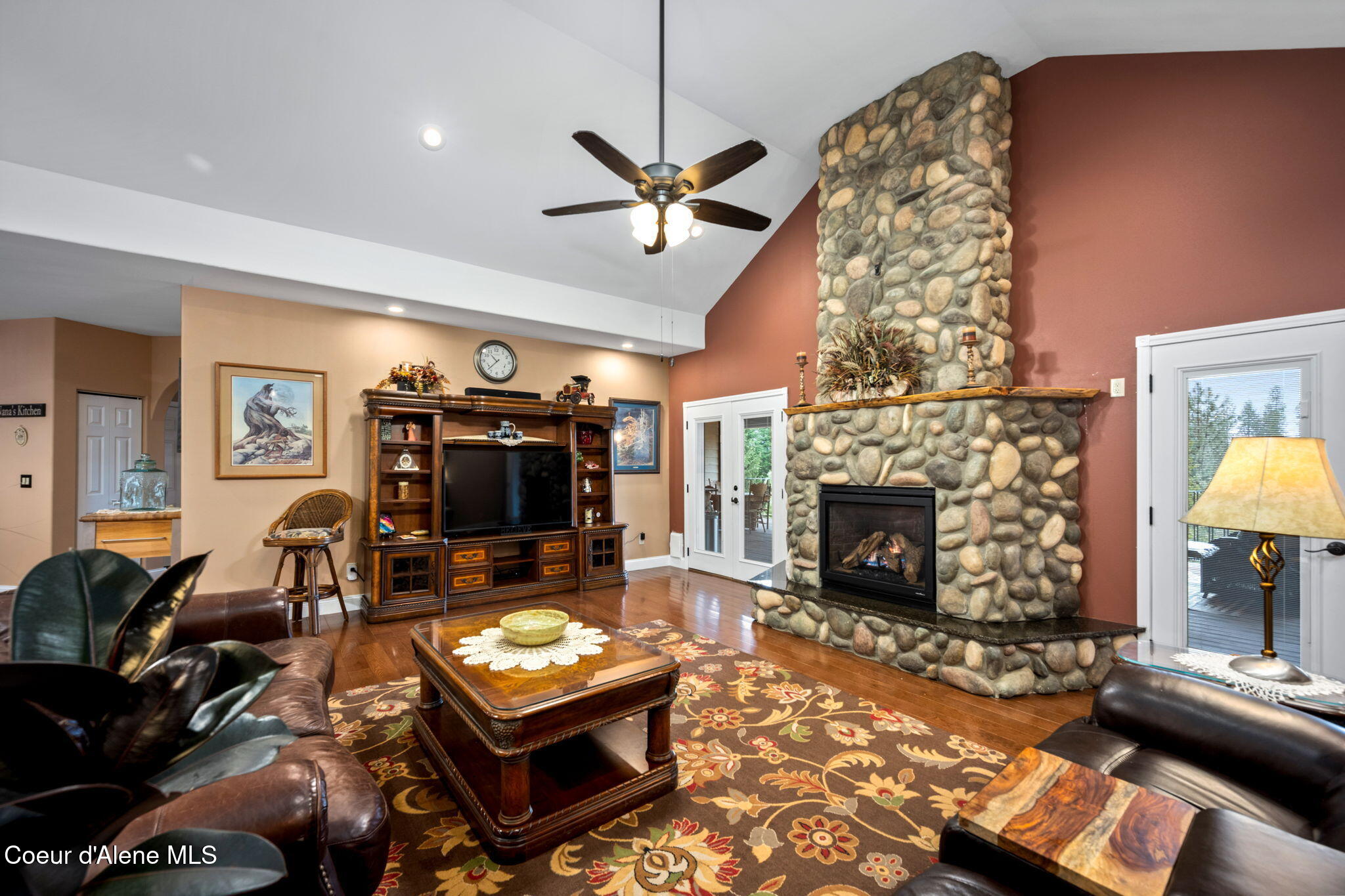 14563 North Saddle Ridge Road Rathdrum, ID 83858 - Photo 24 of 60 ROCK GAS FIREPLACE