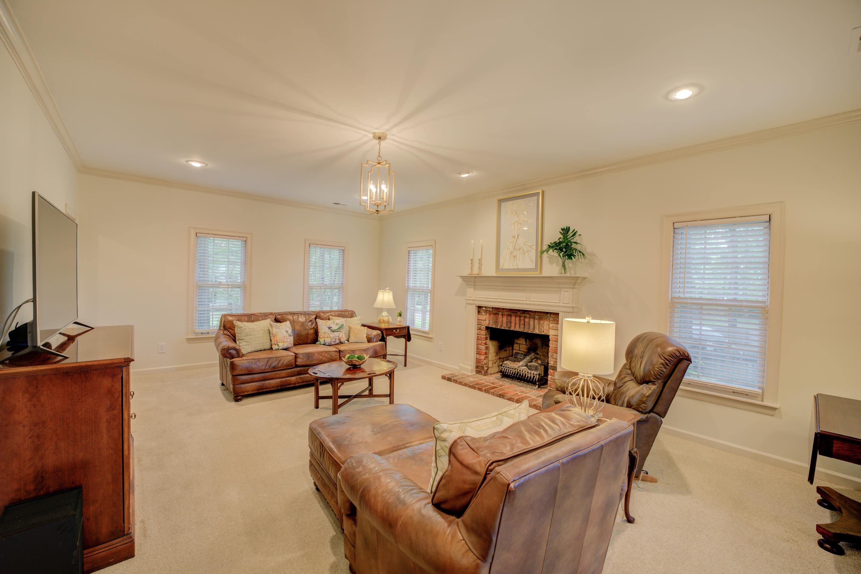 732 North Tree Drive Collierville, TN 38017 - Photo 17 of 39
