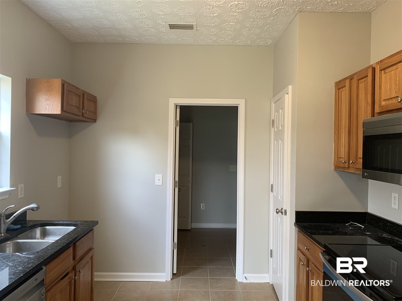 1310 Dominoe Trail Foley, AL 36535 - Photo 4 of 12