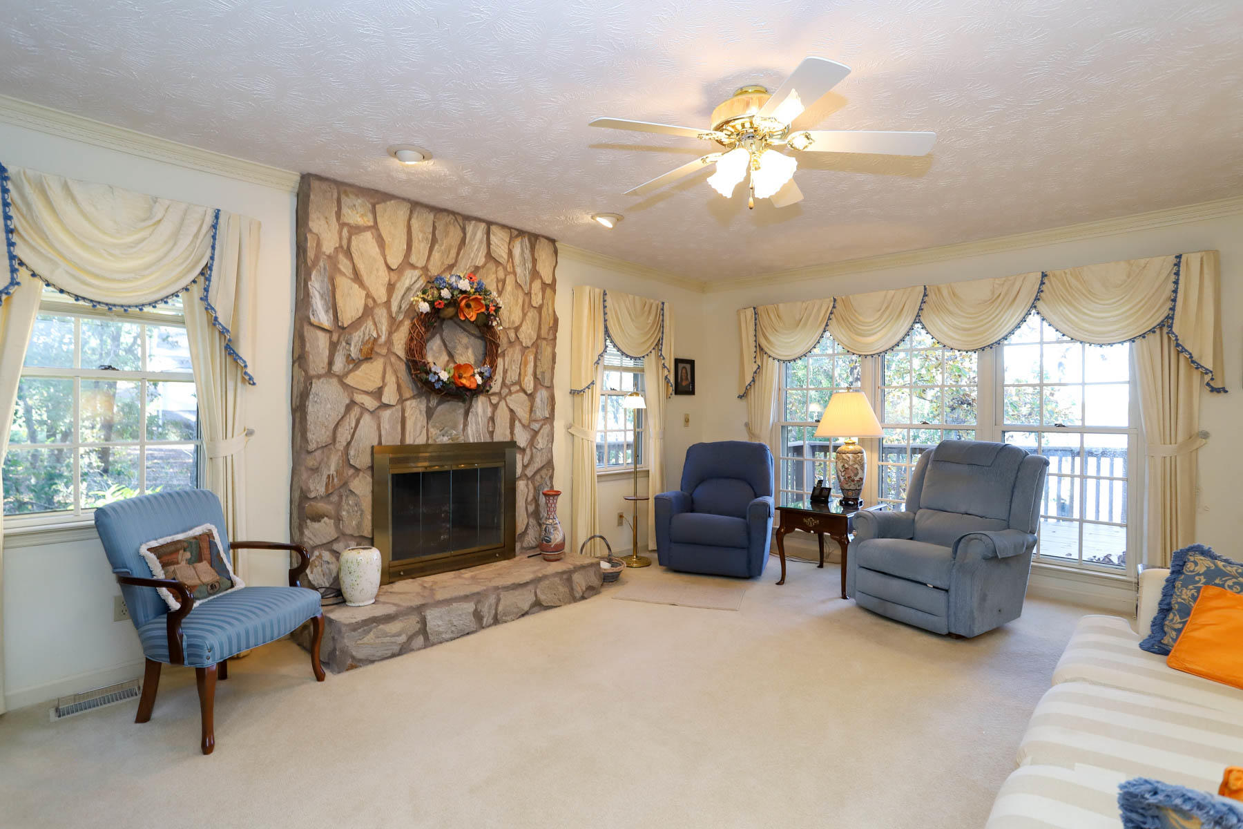 809 Walthour Drive Rincon, GA 31326 - Photo 23 of 52 family room5