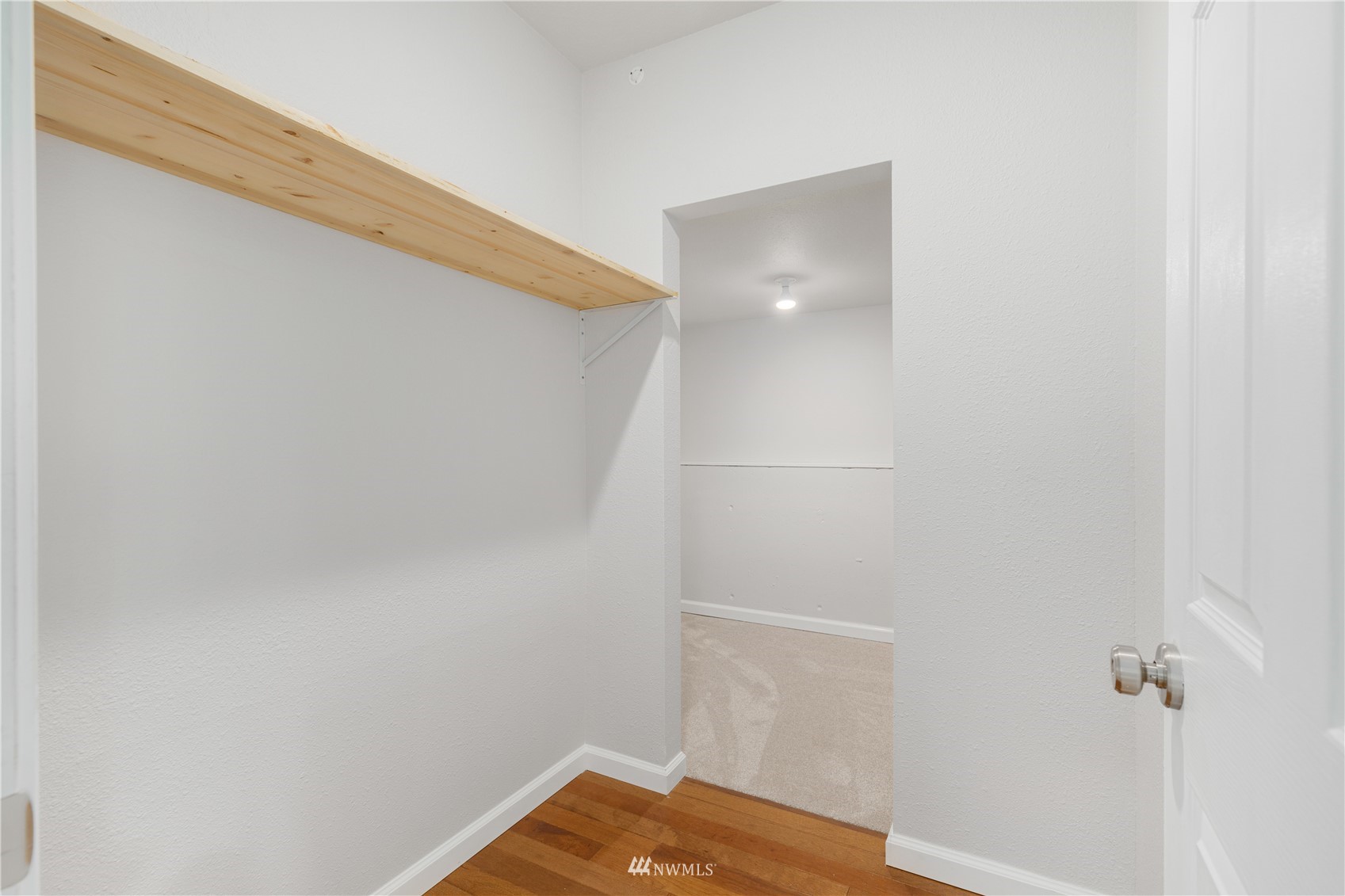 4710 Picnic Point Road Edmonds, WA 98026 - Photo 17 of 27 Gallery Image 17