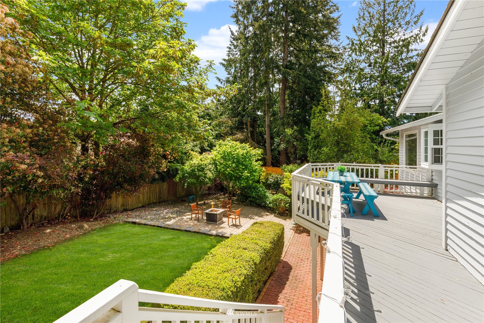 4710 Picnic Point Road Edmonds, WA 98026 - Photo 6 of 27 Gallery Image 6
