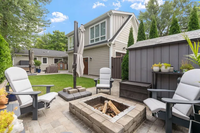 $3,995 | 263 Lexington Parkway South, St. Paul, MN 55105