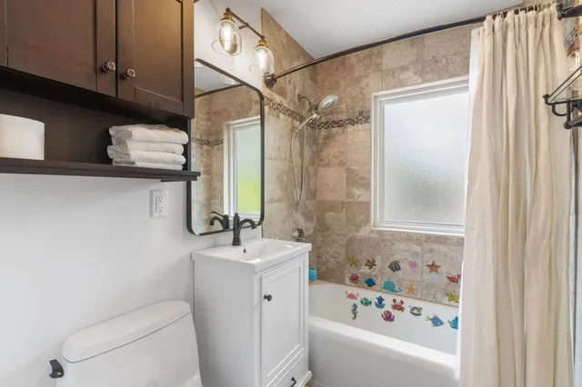 $3,995 | 263 Lexington Parkway South, St. Paul, MN 55105