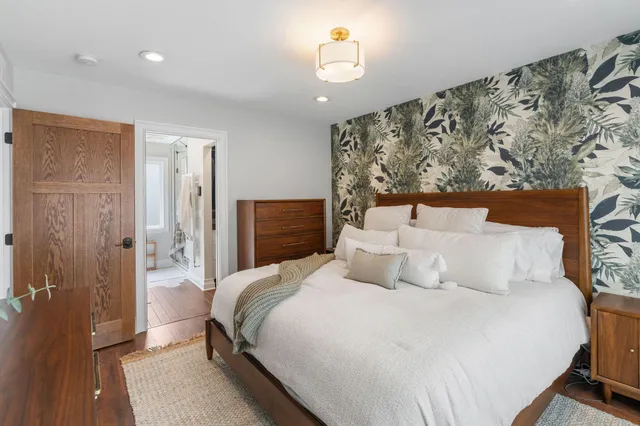 $3,995 | 263 Lexington Parkway South, St. Paul, MN 55105