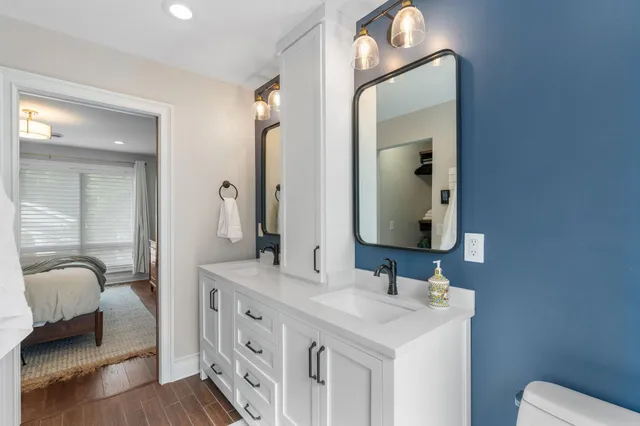 $3,995 | 263 Lexington Parkway South, St. Paul, MN 55105