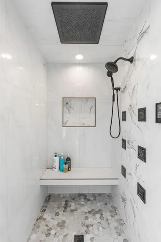 $3,995 | 263 Lexington Parkway South, St. Paul, MN 55105