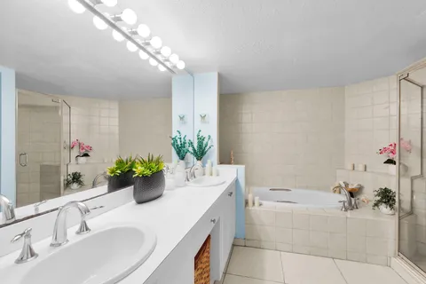 $1,495,000 | 77 Seaside N Court, Key West, FL 33040