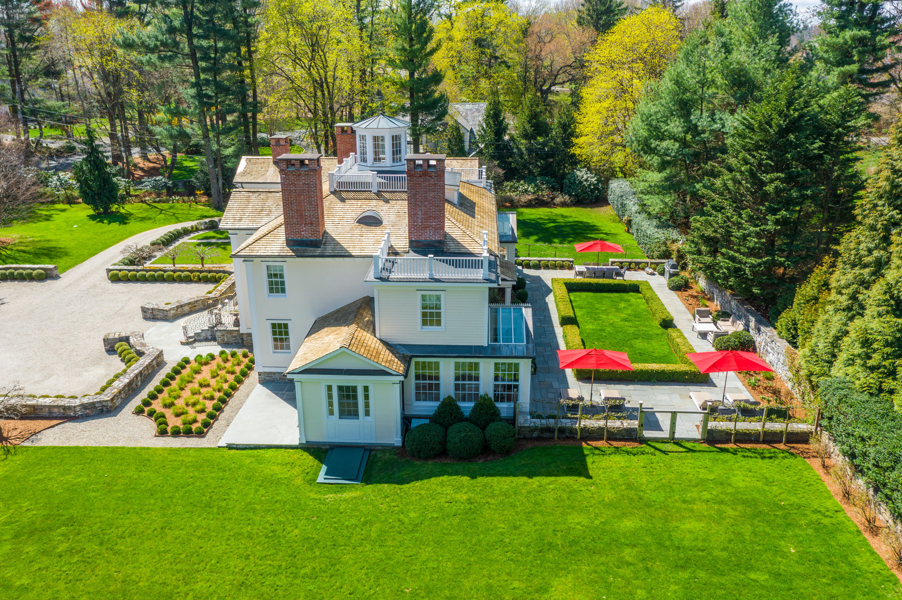 8 Searles Road Darien, CT 06820 - Photo 3 of 76 Aerial 4