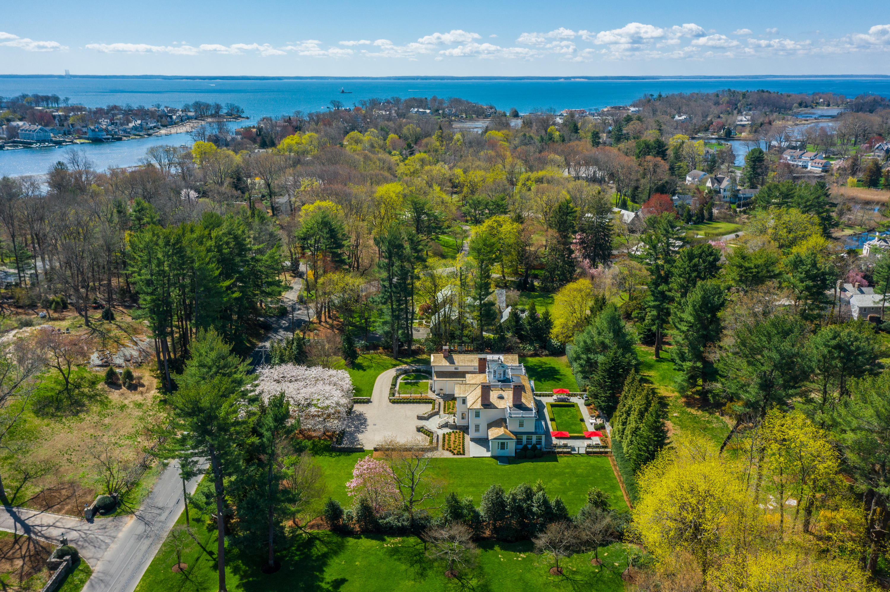 8 Searles Road Darien, CT 06820 - Photo 72 of 76 Aerial 7