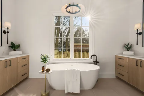 $2,300,000 | 4224 B Granny White Pike, Nashville, TN 37204