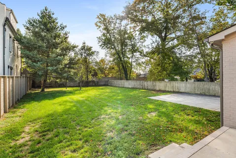 $2,400,000 | 4224 B Granny White Pike, Nashville, TN 37204