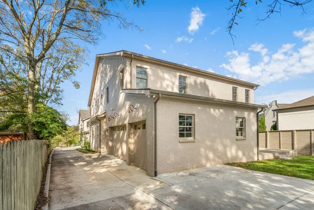 $2,300,000 | 4224 B Granny White Pike, Nashville, TN 37204