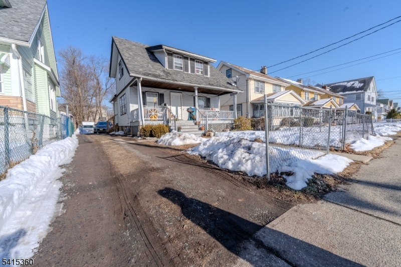 1204 West 3rd Street Plainfield, NJ 07063 - Photo 2 of 15