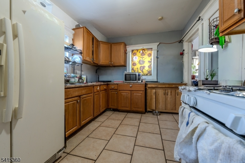 1204 West 3rd Street Plainfield, NJ 07063 - Photo 6 of 15