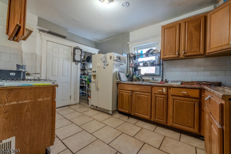 1204 West 3rd Street Plainfield, NJ 07063 - Photo 8 of 15