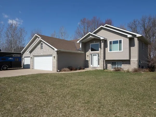 $385,000 | 2751 233rd Lane Northwest, St. Francis, MN 55070
