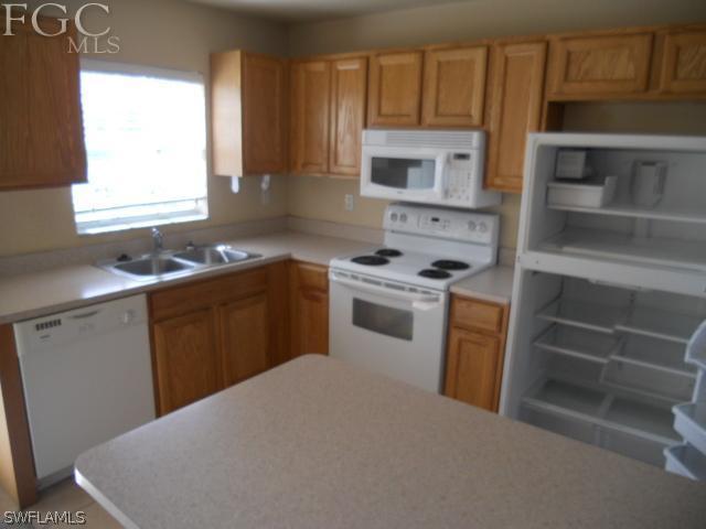 5180 Leeds Road Fort Myers, FL 33907 - Photo 3 of 9 Gallery Image 3