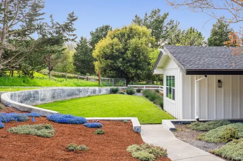 $1,785,000 | 4440 Belmont Drive, Sebastopol, CA 95472