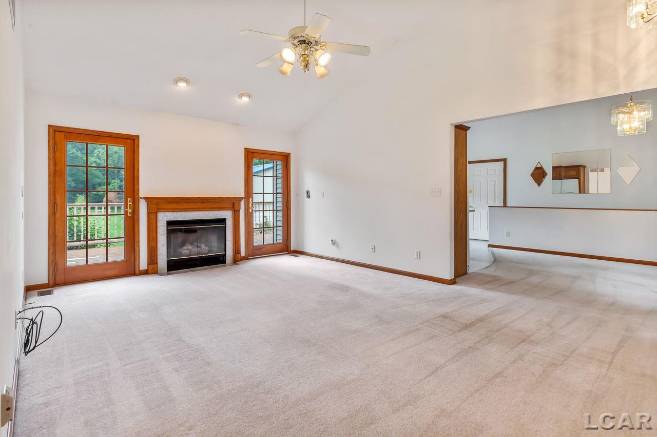 2692 East Carleton Road Adrian, MI 49221 - Photo 6 of 41 50018439-5.JPG