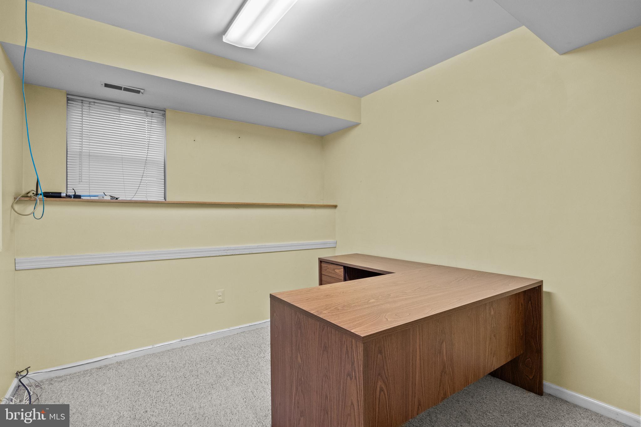 77 Makefield Road Yardley, PA 19067 - Photo 37 of 59 Front seperate office