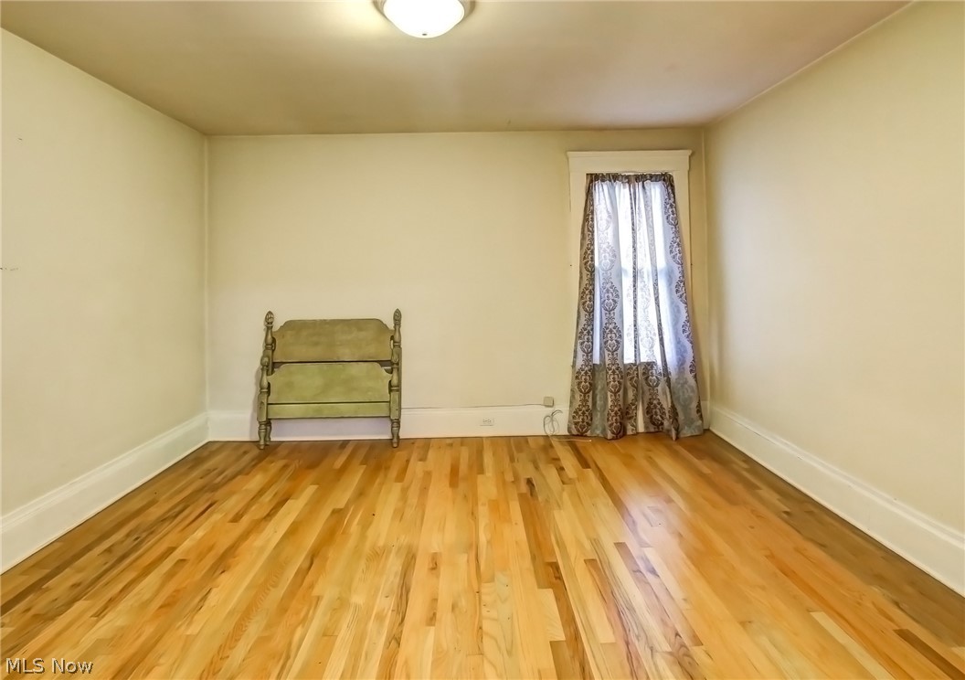 6389 Stumph Road Cleveland, OH 44130 - Photo 11 of 24