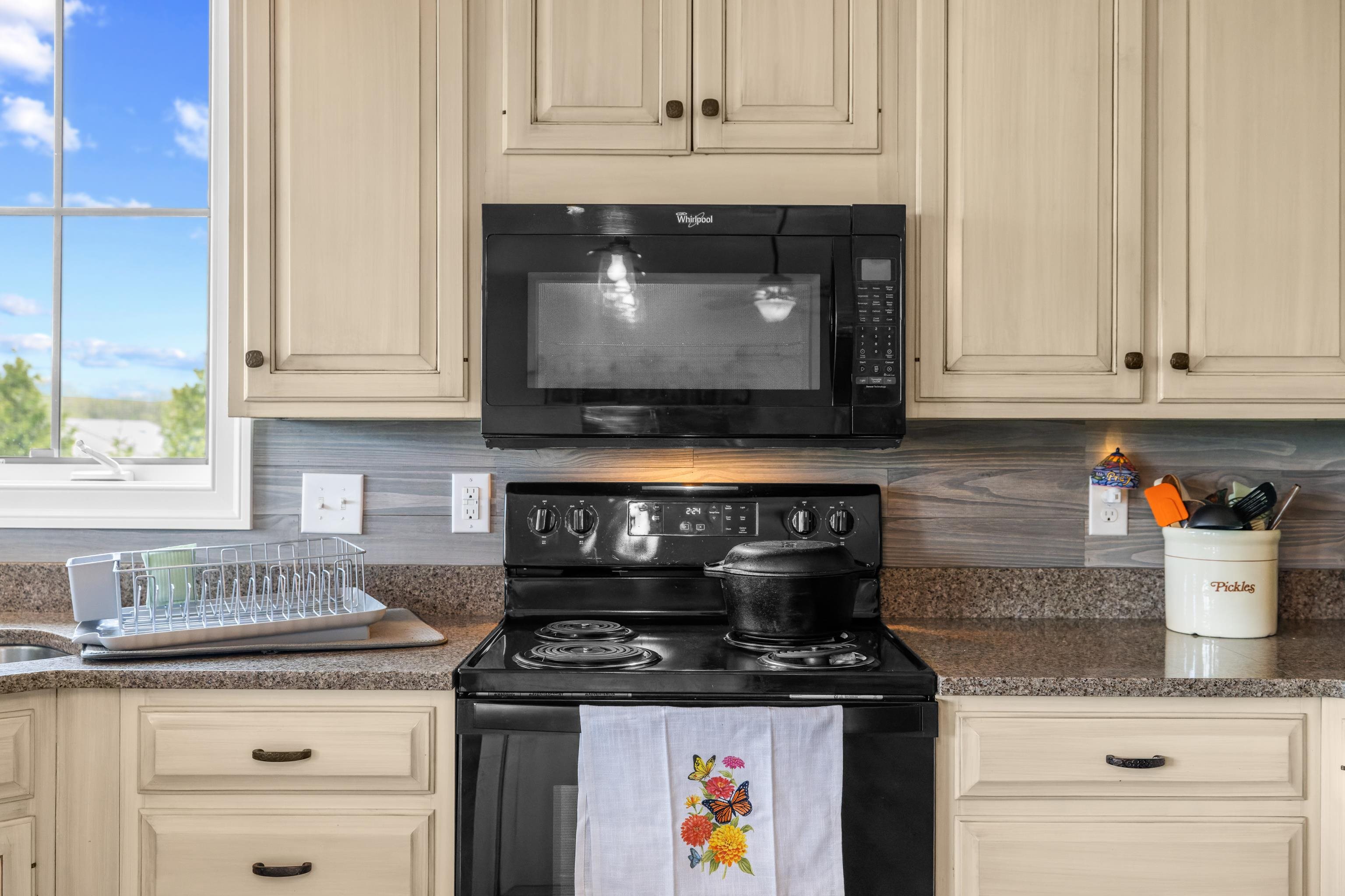 2390 Tinkling Spring Road Stuarts Draft, VA 24477 - Photo 22 of 56