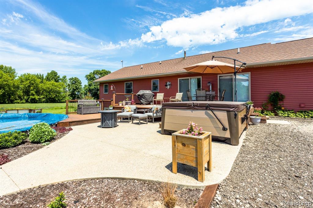 6173 Wildcat Road Jeddo, MI 48032 - Photo 12 of 55