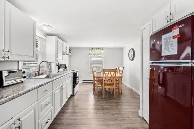 $1,950 | 8 Commonwealth Avenue, Unit 1 DOWN, Salisbury, MA 01952