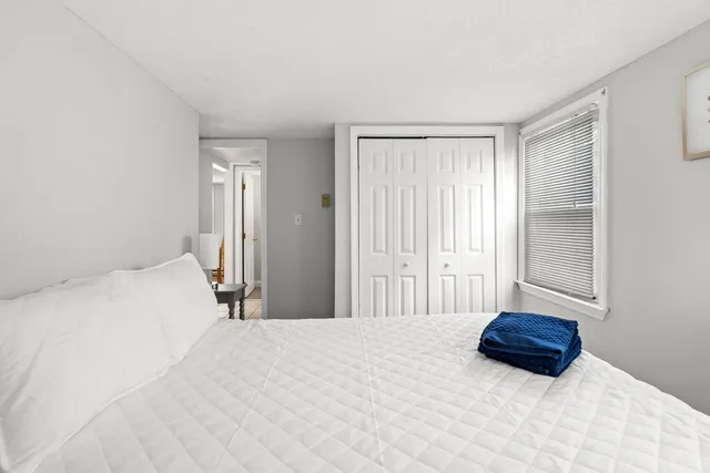 $1,950 | 8 Commonwealth Avenue, Unit 1 DOWN, Salisbury, MA 01952