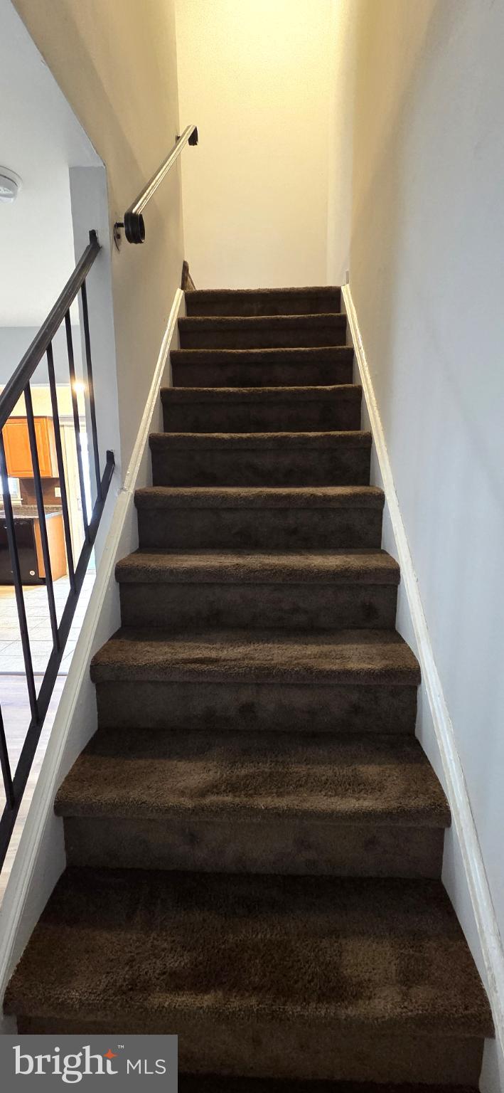 3 Linden Court Sicklerville, NJ 08081 - Photo 16 of 31 a view of entryway