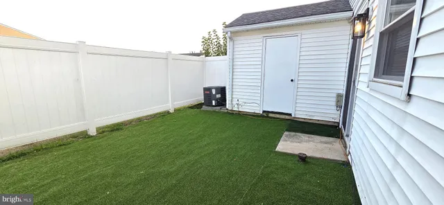 a view of a front of house with entertaining space