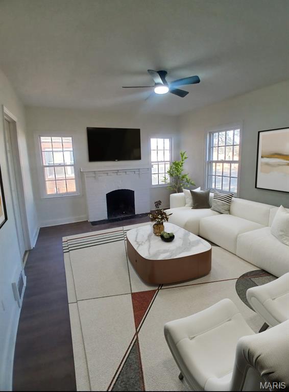 1811 South New Florissant Road Florissant, MO 63031 - Photo 3 of 11