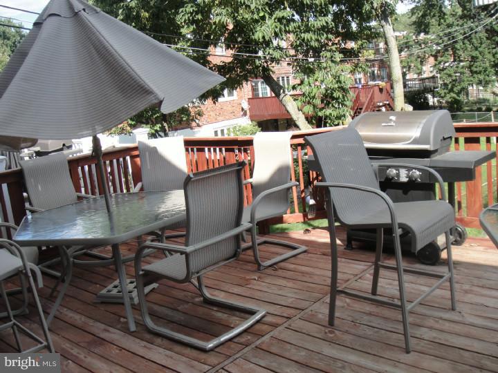 12503 Calpine Road Philadelphia, PA 19154 - Photo 5 of 9 Deck