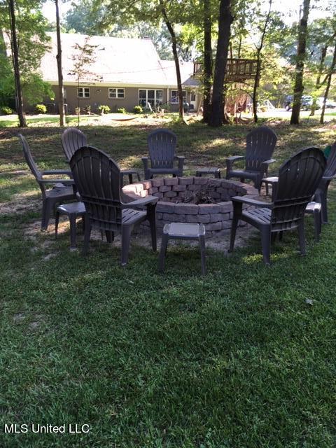 300 Bob White Lane Ridgeland, MS 39157 - Photo 26 of 32 27 Firepit toward main house