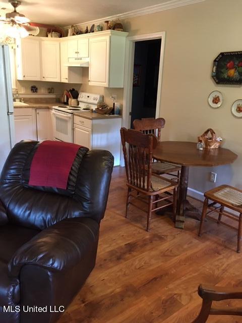 300 Bob White Lane Ridgeland, MS 39157 - Photo 29 of 32 30 Guest LR, DR, Kitchen