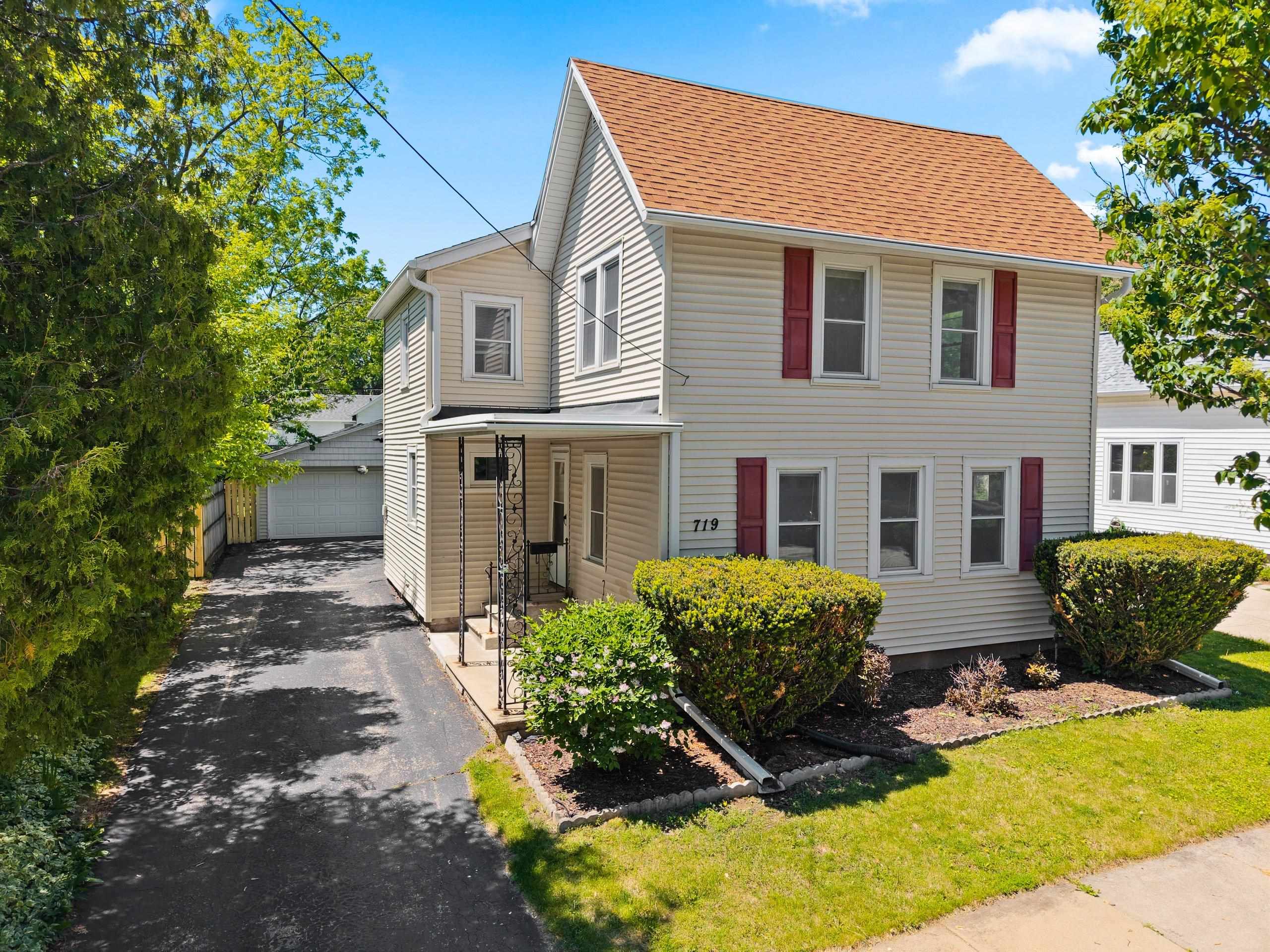 719 North Fair Street Appleton, WI 54911 - Photo 1 of 51