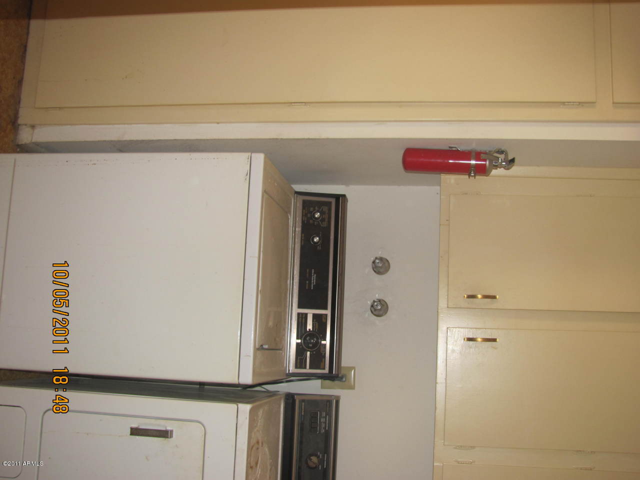 15401 North Ridgeview Road Sun City, AZ 85351 - Photo 5 of 10 laundry