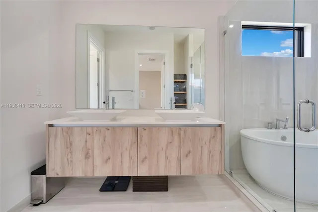 $6,350 | 8279 Northwest 43rd Street, Doral, FL 33166