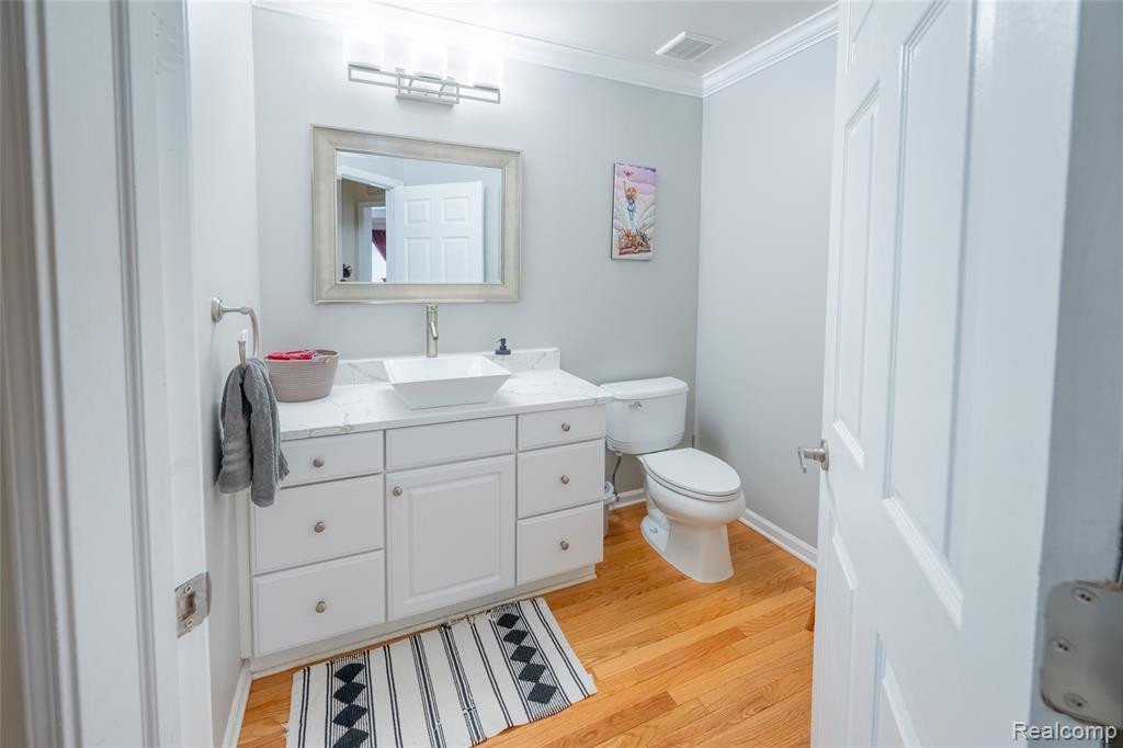 22426 Moorgate Street Novi, MI 48374 - Photo 15 of 50