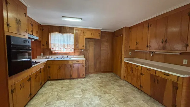 $215,000 | 1697 Enderly Street Northeast, Orangeburg, SC 29118