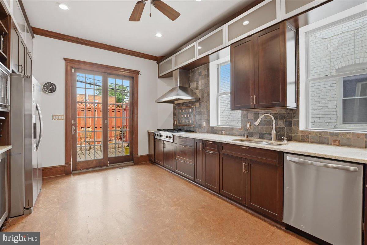 3009 11th Street Northwest Washington, DC 20001 - Photo 5 of 23