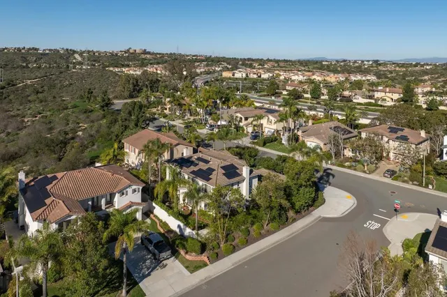 $2,345,000 | 1747 Oriole Court, Carlsbad, CA 92011