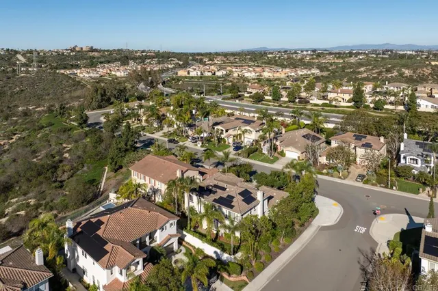 $2,345,000 | 1747 Oriole Court, Carlsbad, CA 92011