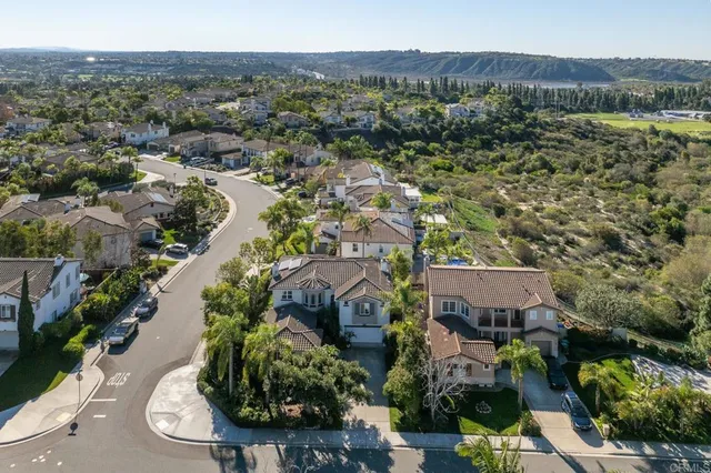 $2,345,000 | 1747 Oriole Court, Carlsbad, CA 92011