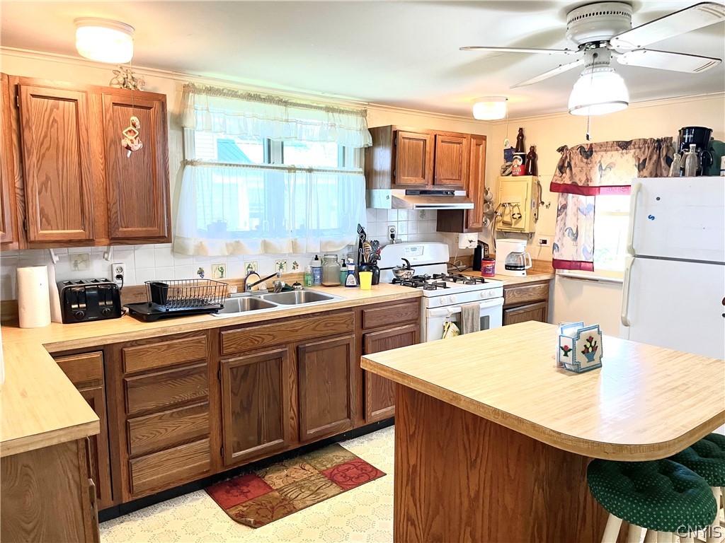 8 Hickory Point Road Constantia, NY 13042 - Photo 14 of 30